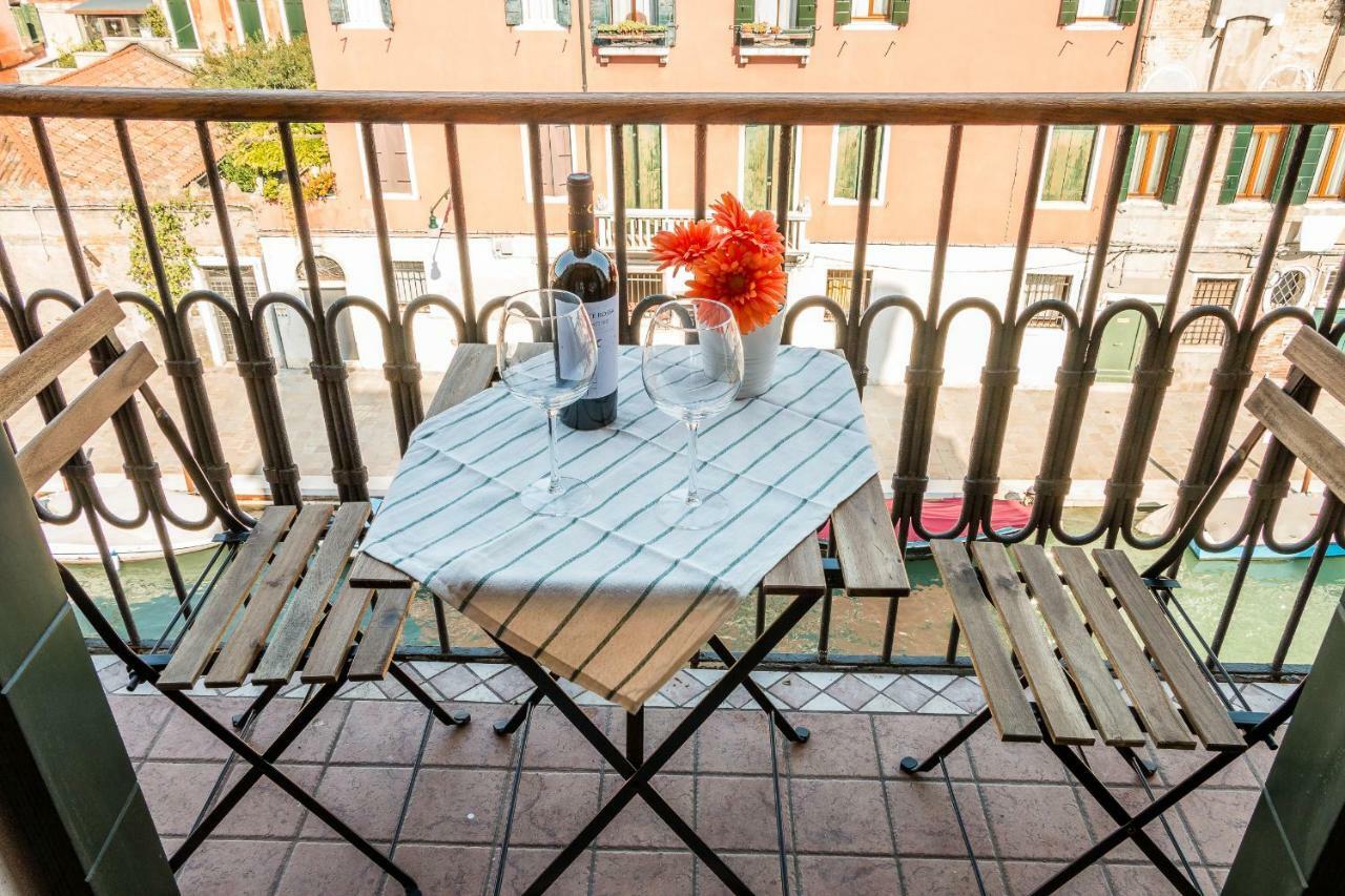 Sunny Nest Canal View In Venice Chic Movida Zewnętrze zdjęcie